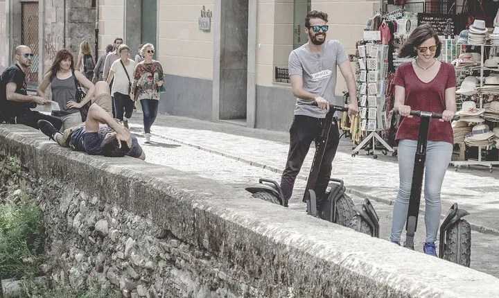 Albayzin Express Segway & eBike with Play Granada