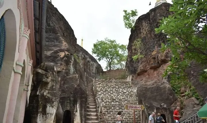 From Mandalay: Full Day Excursion To Monywa