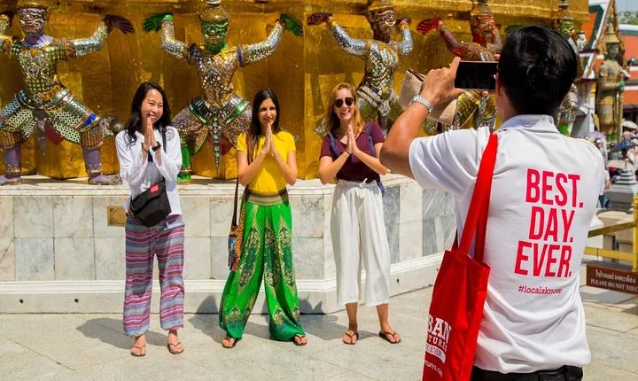 Bangkok’s Treasures: Temples & the Majestic River of Kings