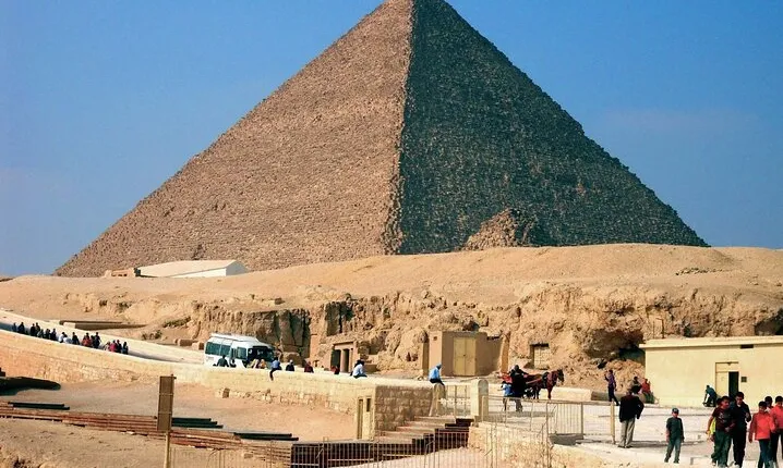 Pyramids of Giza and Sphinx Skip the Line Ticket