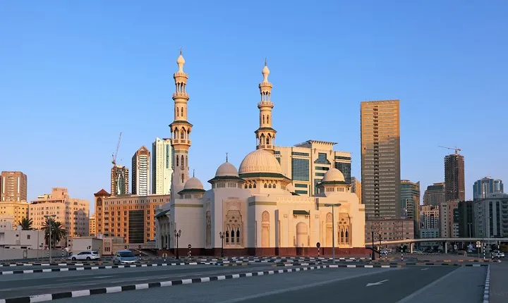 Explore Sharjah’s Hidden Gems: A Walking Tour