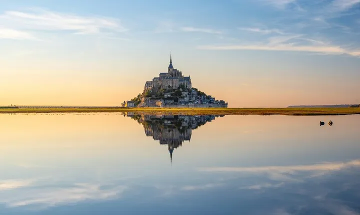 Mont Saint Michel Guided Day Trips From Paris with Transport