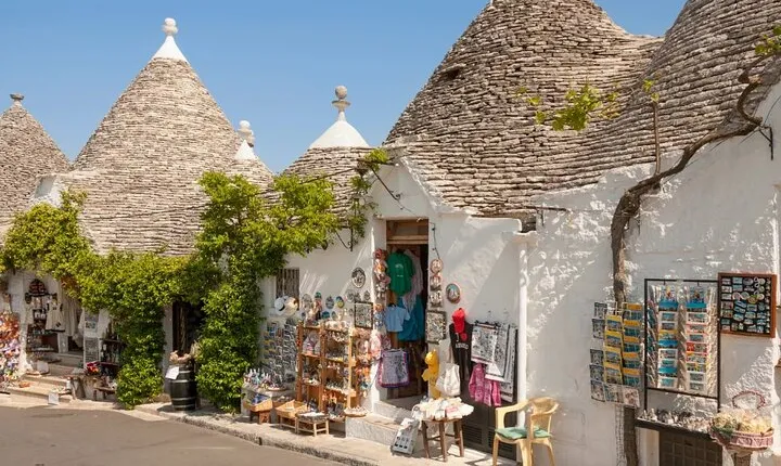 From Bari: Discover Alberobello and Polignano a Mare