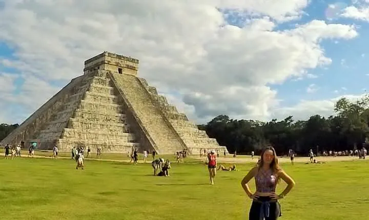Full Day Tour to Visit Chichen Itza Saamal Cenote and Valladolid 