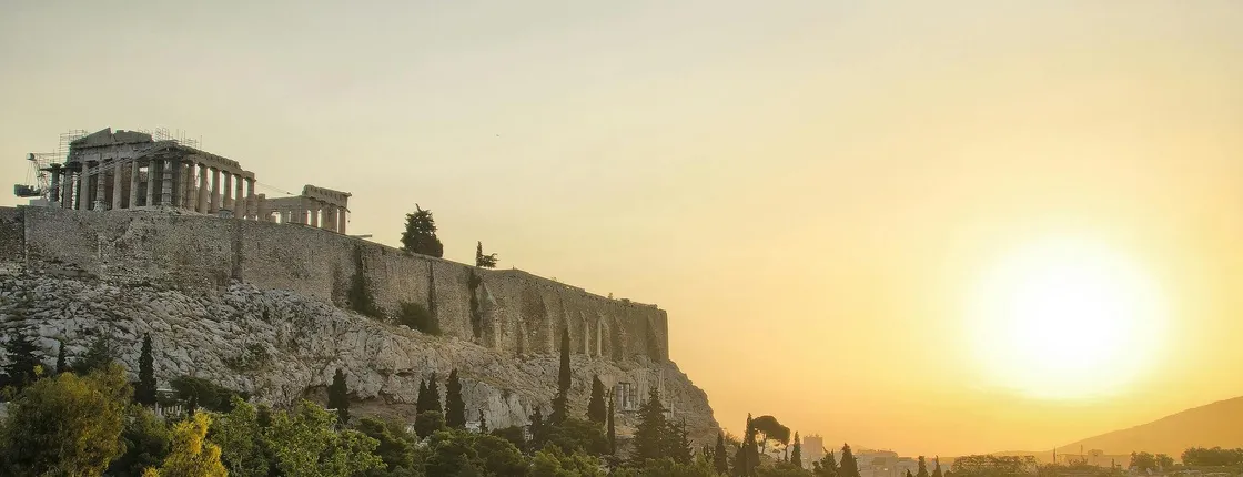 Athens Acropolis small-group guided tour during quieter hours