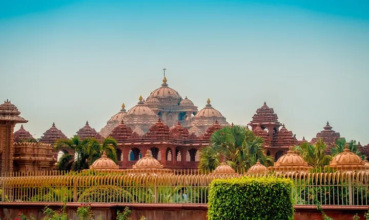 Mughal Heritage Tour Including Lodhi Garden, Humayun Tomb and Akshardham Temple