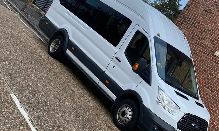 Heathrow Airport to Gatwick Airport Transfers