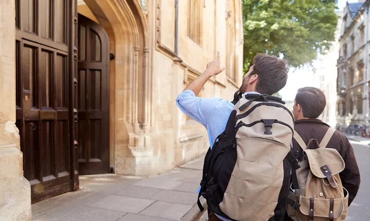 Oxbridge Audio Walking Tours - Guided By Expert Historian