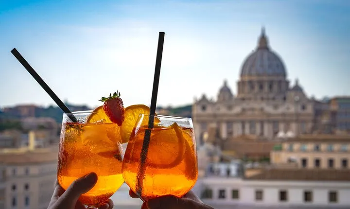 Italian Aperitivo Foodie Private Tour with the Best Vatican Views