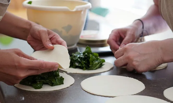 Croatian cuisine cooking class with Dolac market tour