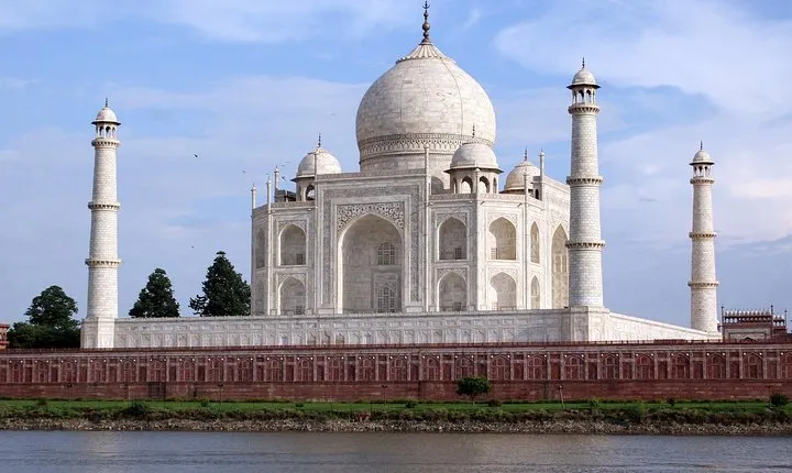 Private Taj Mahal & Agra Tour from Delhi by Car