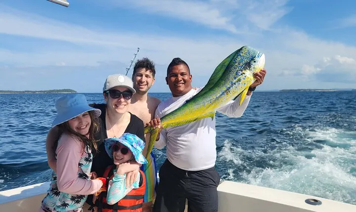 Private Fishing & Island Hopping – Viking 46ft | Pearl Islands