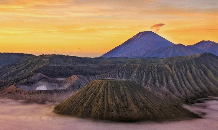 Bromo Ijen Bali tour From Surabaya (2Days)
