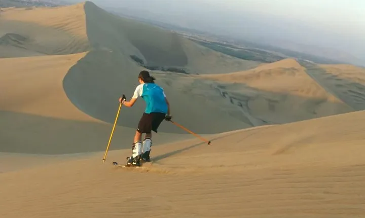 Private Dune Buggy Tour with Sandboard or Ski / 2 hours