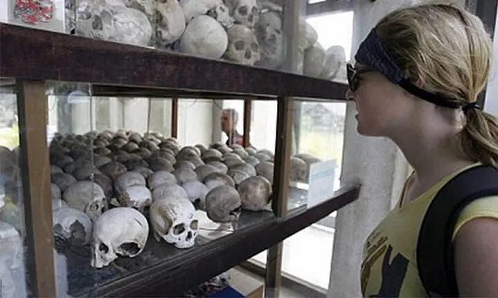 The Killing Field and Toul Sleng Genocide Museum (S21) Tour