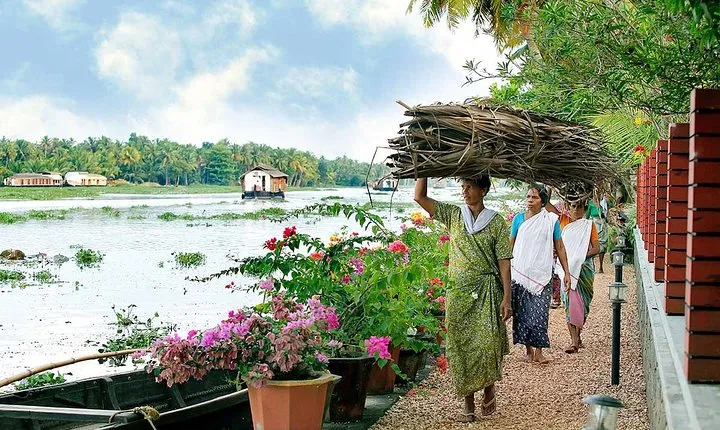 Philipkutty's Farm Culinary Tour including Lunch and Cooking Demo