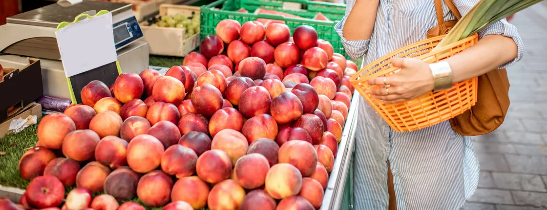 Gourmet tour of Versailles city including tastings at local markets