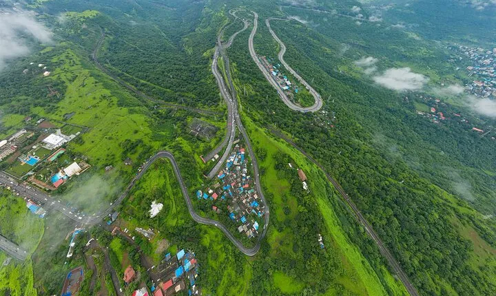 Hill-station & Heritage: Lonavala & Karla Caves Tour from Mumbai