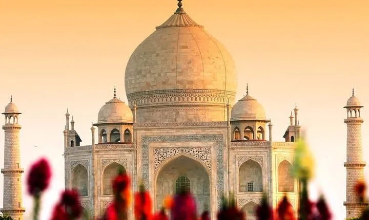 Taj Mahal visit from Delhi (Same Day 12 to 14 Hours)