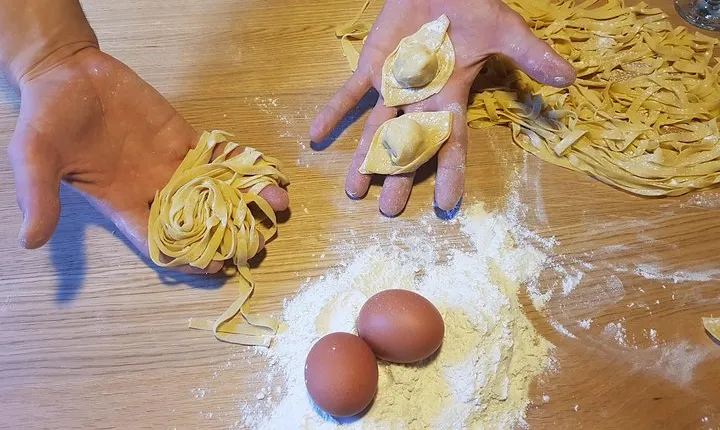 Florence: AL Dante Cooking Class