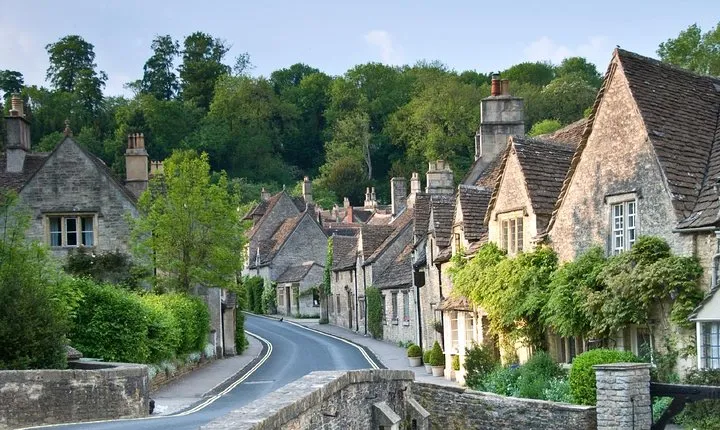 The Cotswolds Guided Day Tour from London