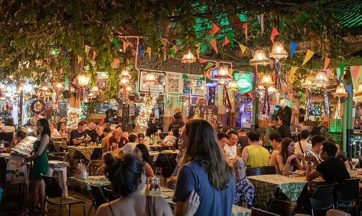 Hidden Bangkok Evening Food Tour by Tuktuk