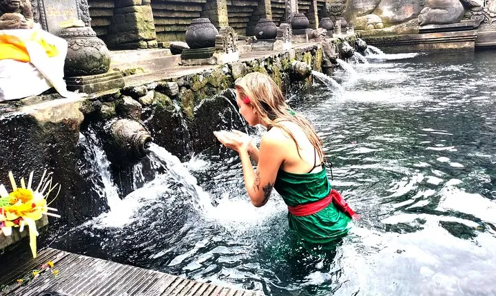 Bali Day Trip: Ubud Temples & Hidden Waterfalls