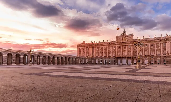 Priority Entrance Madrid Tour with Royal Palace and Prado Museum