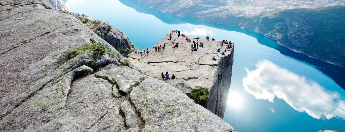 Guided hike to Kjerag and fjord cruise