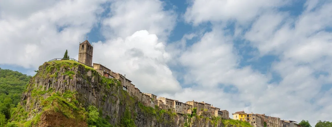 Historical Garrotxa day trip