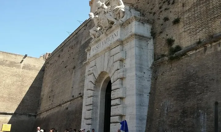 Vatican & Sistine Chapel Guided Tour without Queue