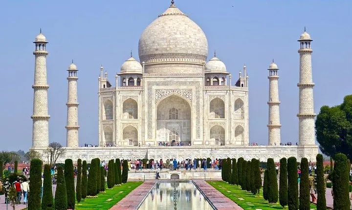 Tajmahal Tour with Shopping
