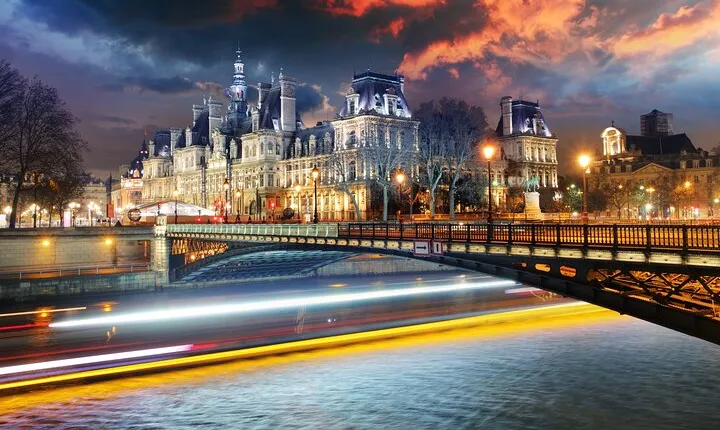 Hidden Legends of Paris Walking Tour