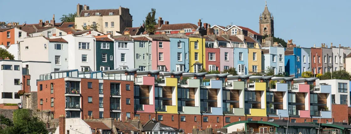 Explore the best of the Old City of Bristol on a self-guided audio tour