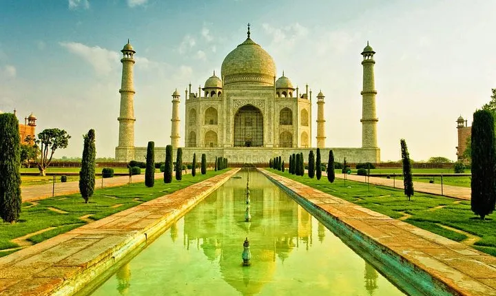 2 Day Golden Triangle Tour to Agra and Jaipur