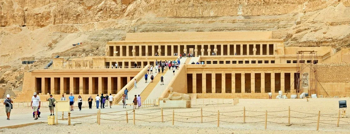 7-day Tour of Luxor and Aswan Highlights aboard Iberotel Crown Emperor