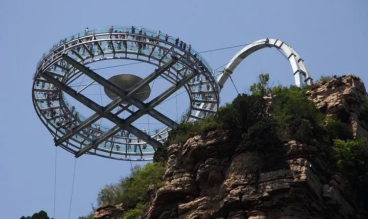 Private Shilinxia Area and UFO Glass Platform Day Tour with Lunch