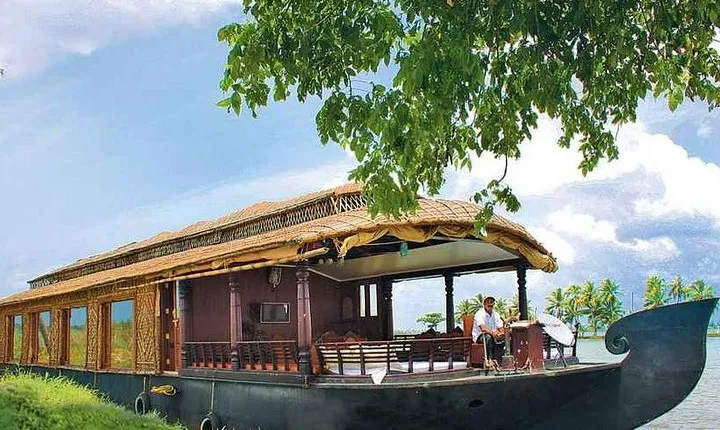 Kerala Backwater Houseboat cruise