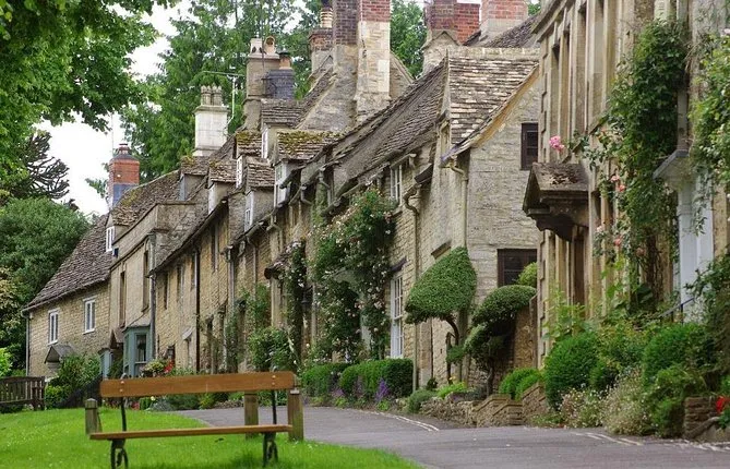 Cotswold Winter Explorer