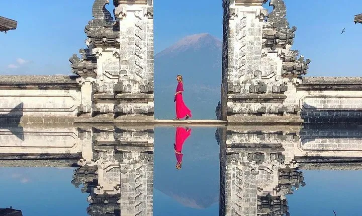 Instagram Highlight Spot: Gate of Heaven - Tirta Gangga - Tukad Cepung Waterfall