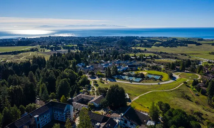 Self Guided UC Santa Cruz Walking Tour: Unlock Secret Stories 