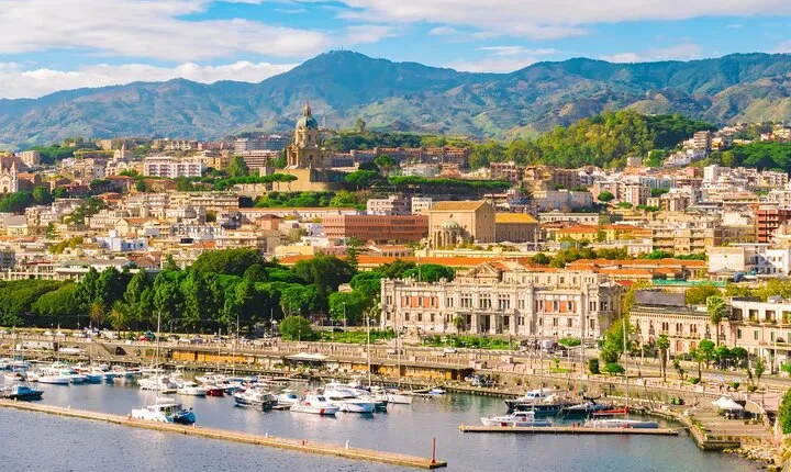 Private Tour of Messina and Taormina from Taormina