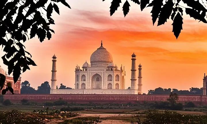Private Sunrise Taj Mahal Tour from Delhi