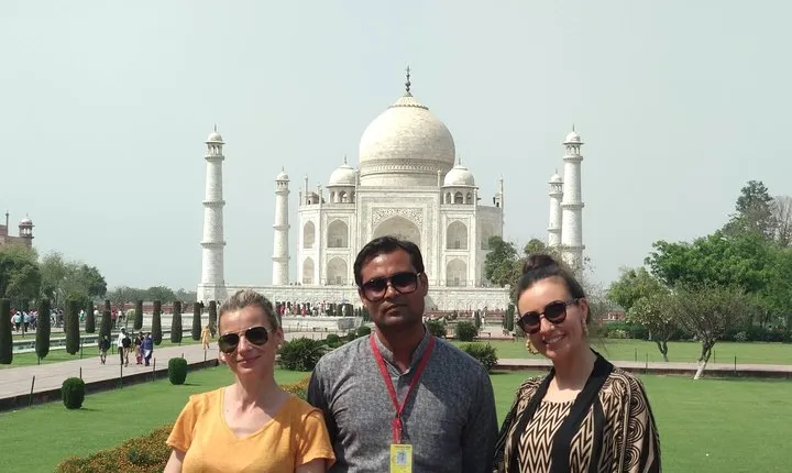 Day Tour Taj Mahal & Agra Fort by Private Car From Delhi