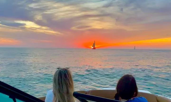 Full Day Florida Clearwater Beach Private and Guided Cruise Tour