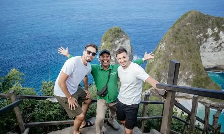 Nusa Penida Speedboat Tour: Kelingking, Broken Beach and More