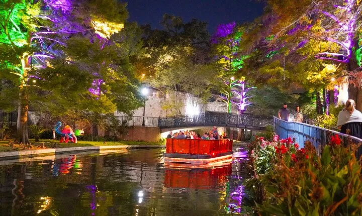 San Antonio Premium Night Driving Tour with Riverwalk Boat Cruise