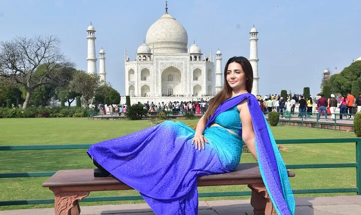 Same Day Taj Mahal, Agra Fort & Baby Taj Tour From Delhi by Car