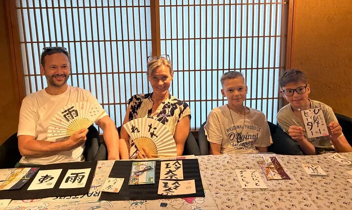 Japanese Calligraphy Class near Kiyomizu area (Kyoto)