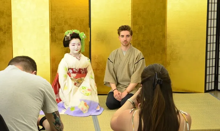 MEET MAIKO: Meet-&-Greet, Maiko Show & Experience in Kyoto